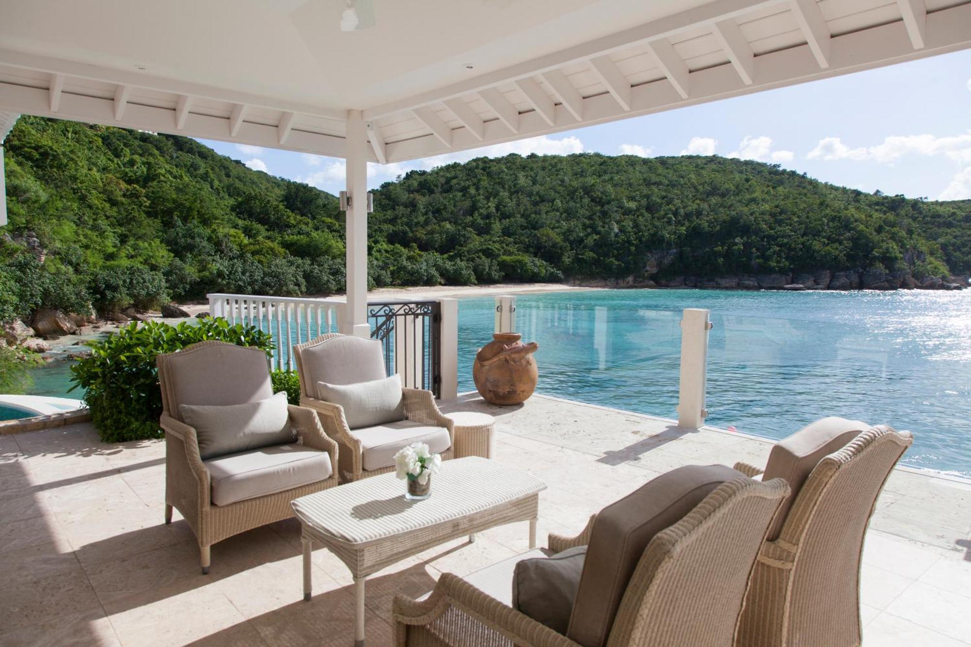 Blue Waters Resort&Spa St. John's Exterior foto