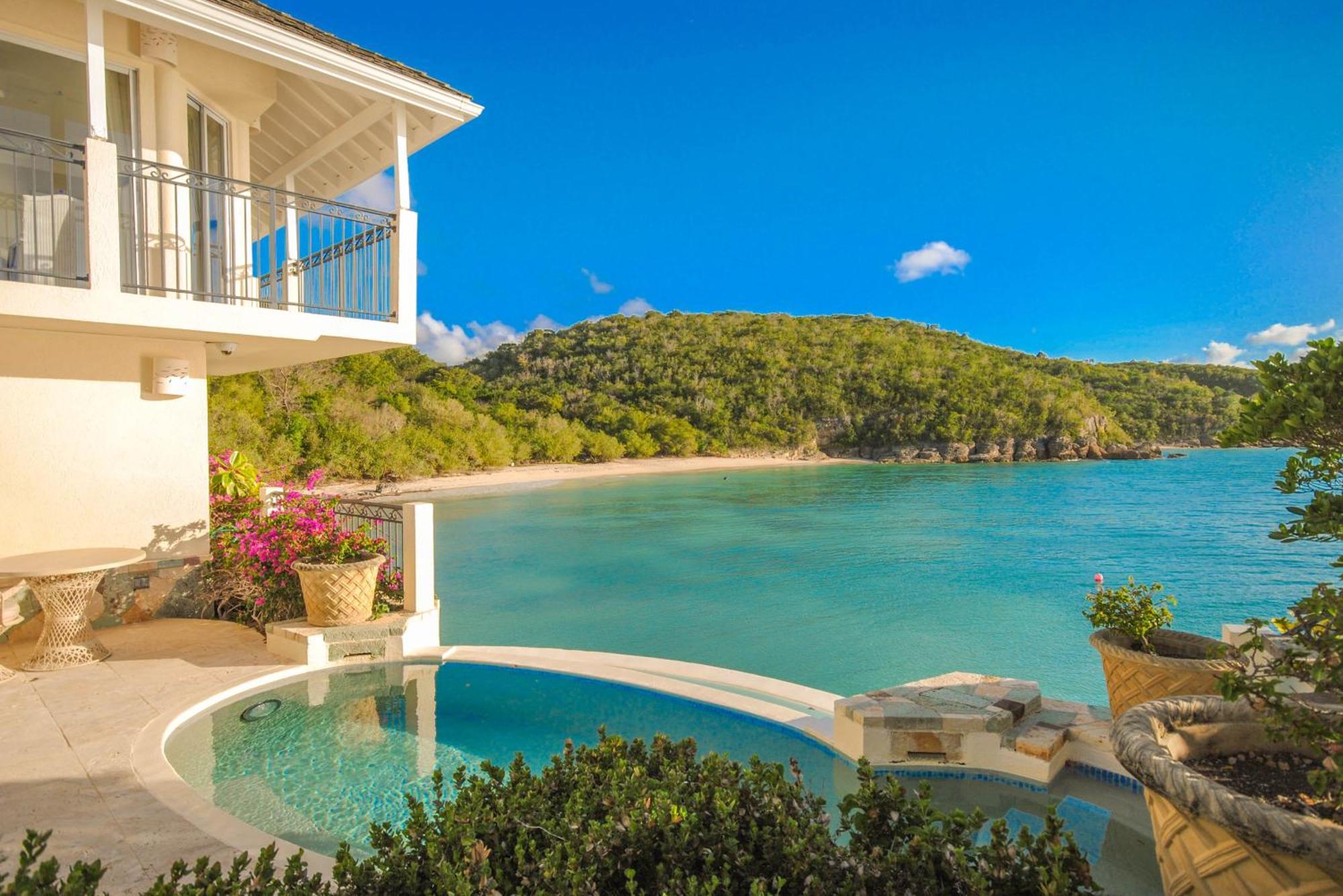 Blue Waters Resort&Spa St. John's Exterior foto